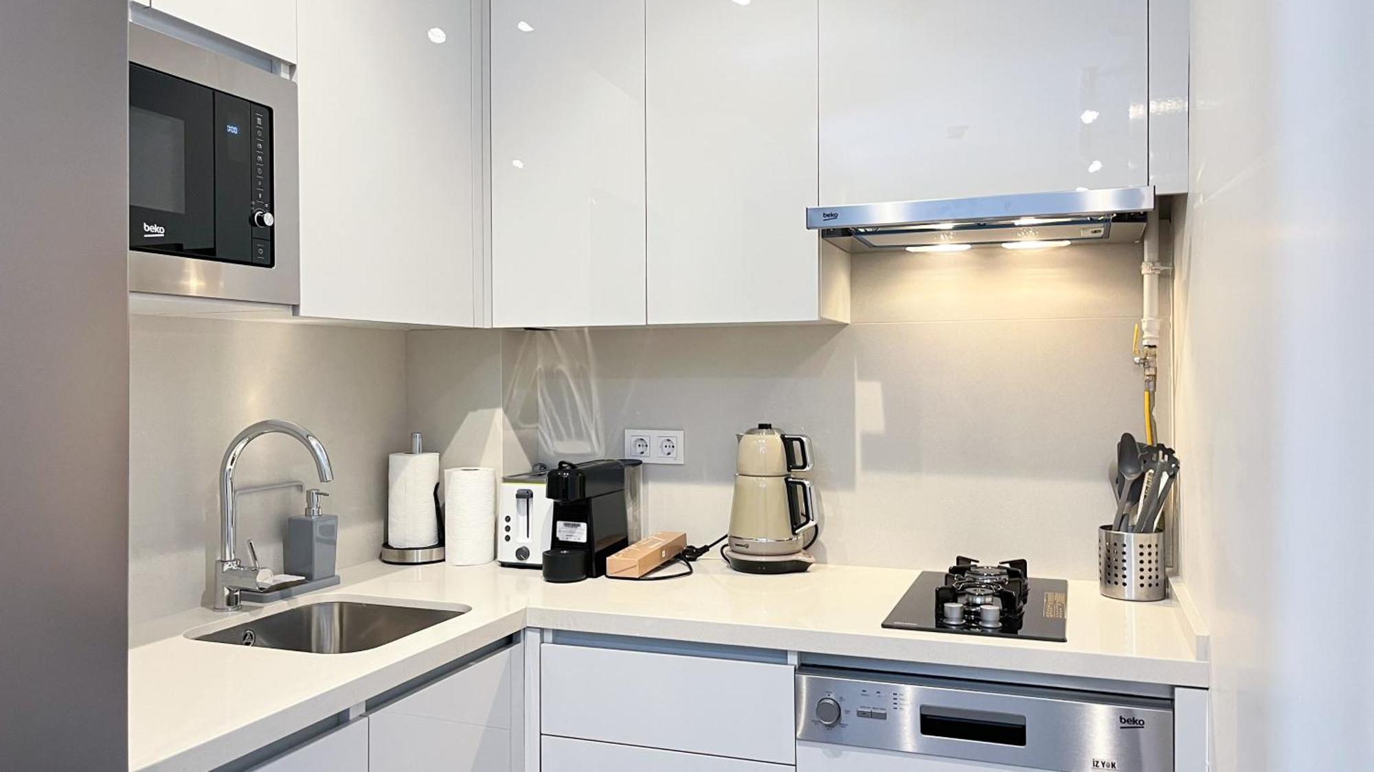 Homie Suites - Newly-Constructed Apartment Complex In Besiktas Istanbul Room photo